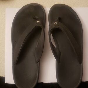 Olukai woman's thong sandle